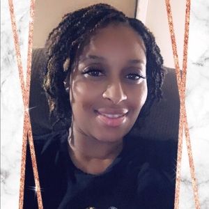 Meet your Posher, Crystal